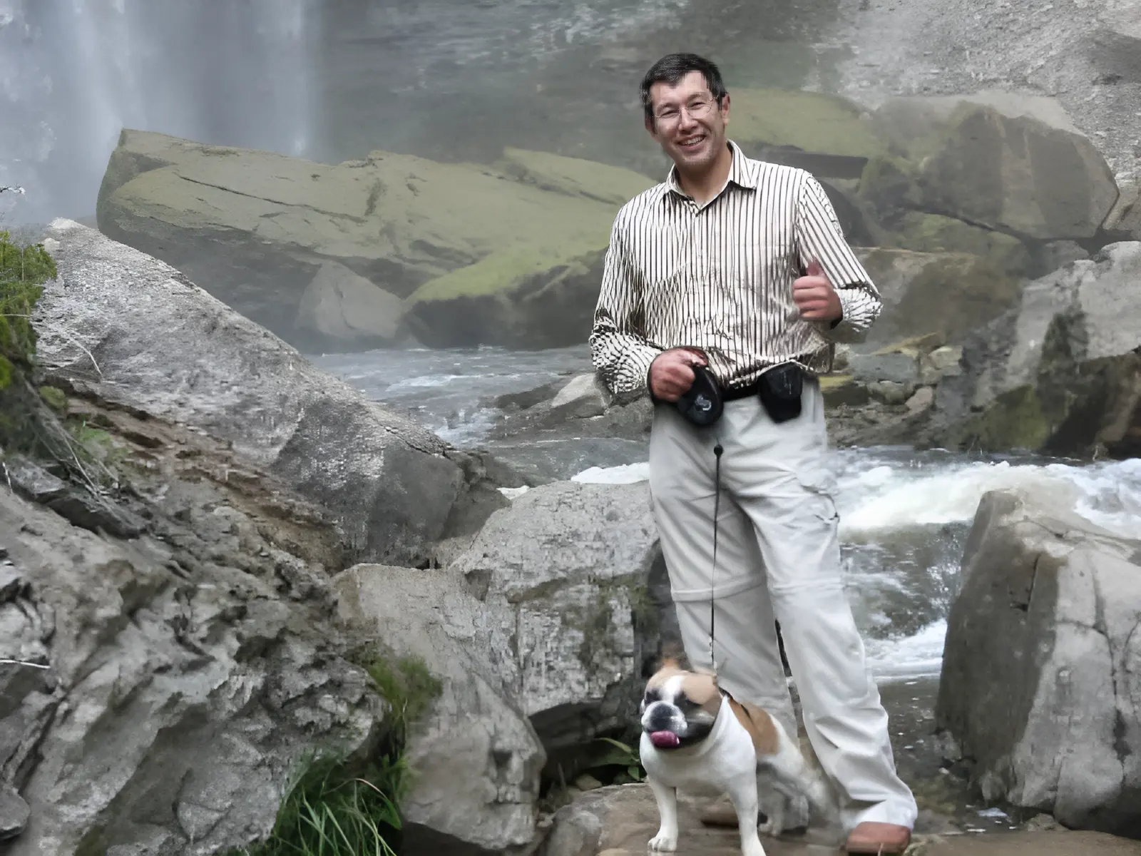 Dr. Sergey Melnichouk, DVM MSc with dog